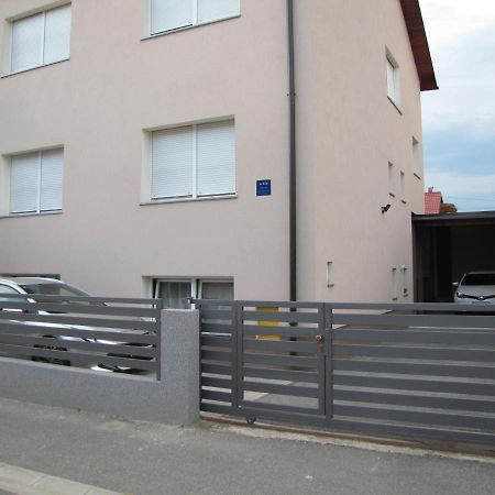 Zagreb Apartmani Santana Екстер'єр фото